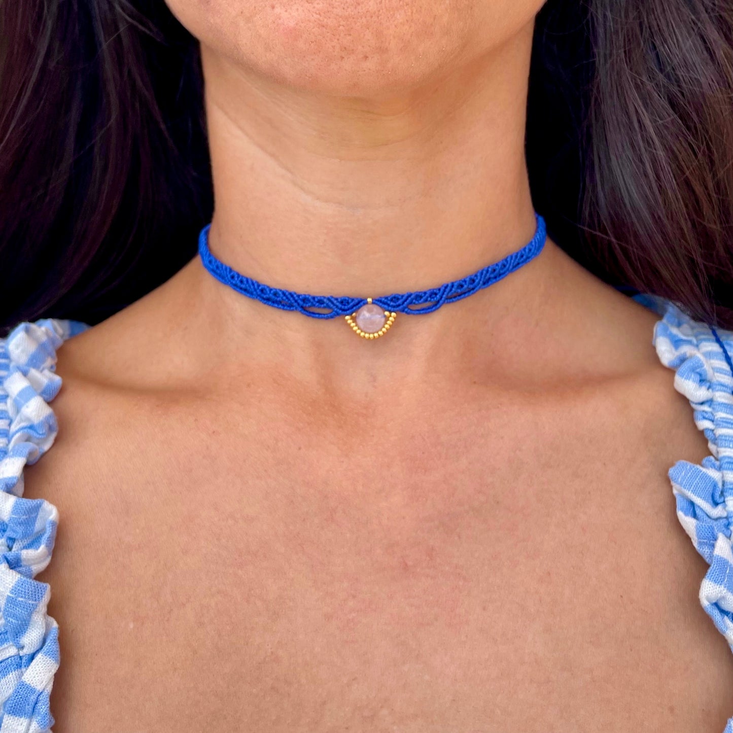 Collana blu con pietra di Quarzo rosa