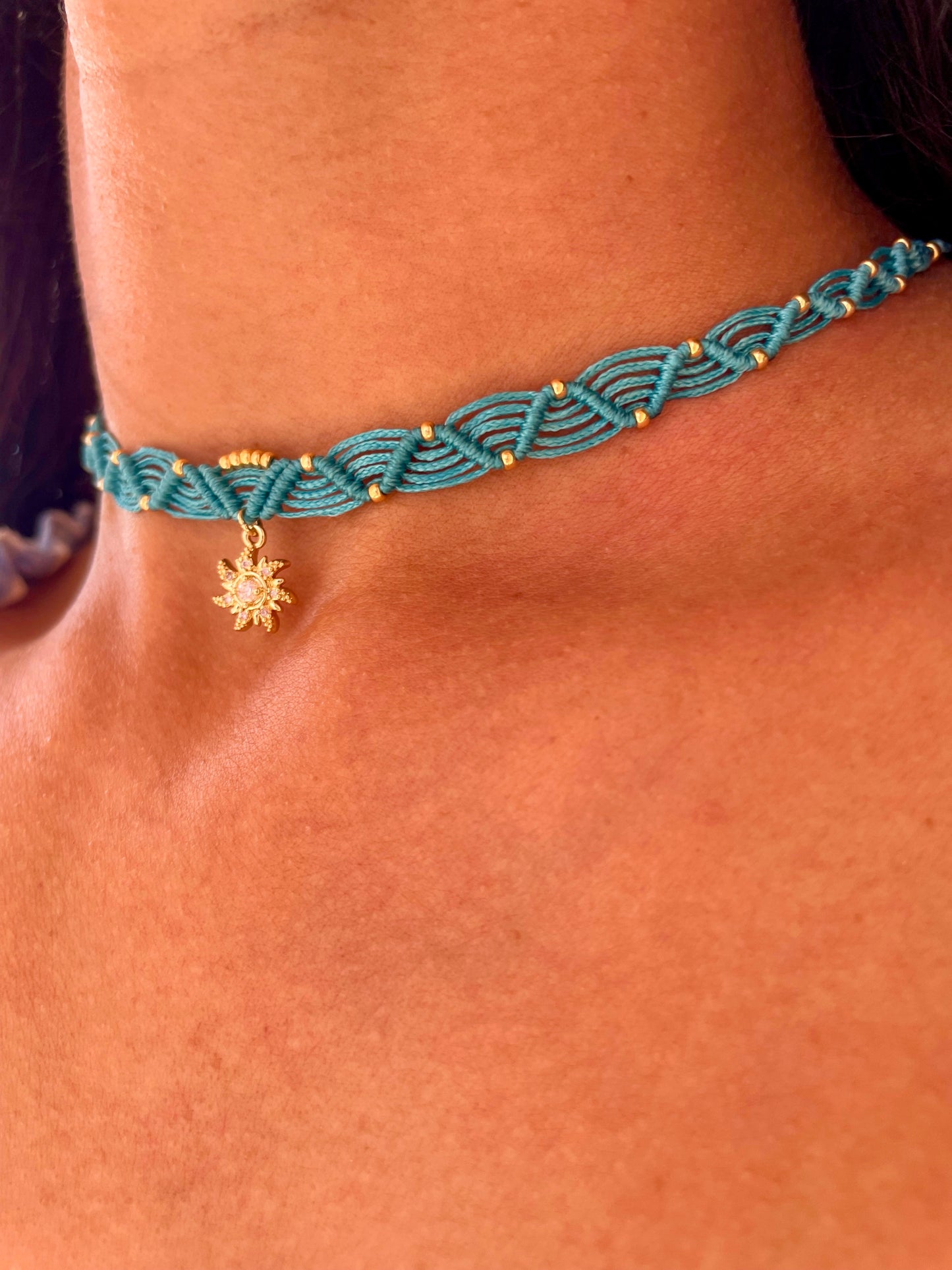 Collana turchese con ciondolo Sole