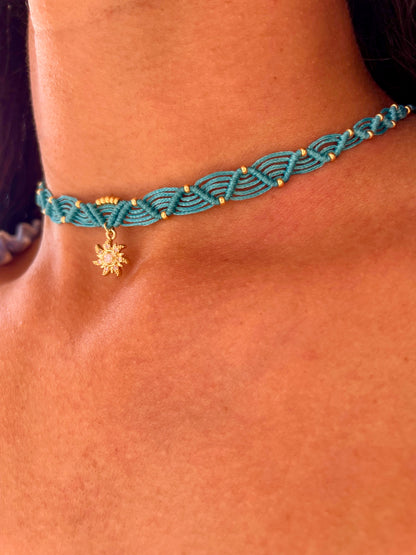 Collana turchese con ciondolo Sole