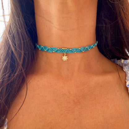 Collana turchese con ciondolo Sole